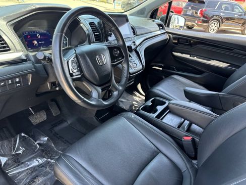 Certified 2024 Honda Odyssey Touring image 17