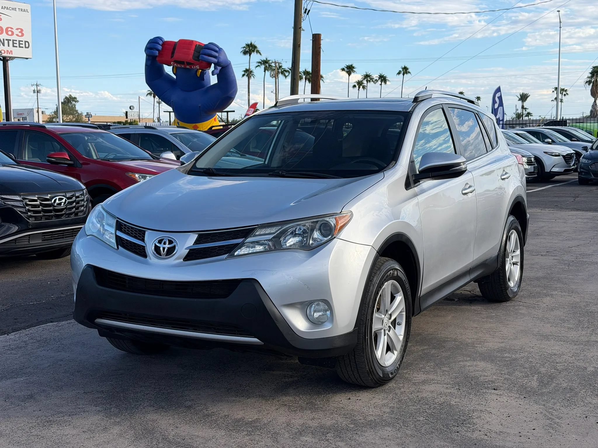 Used 2013 Toyota RAV4 XLE FWD image 1