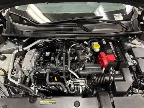 Used 2025 Nissan Sentra SV FWD image 19