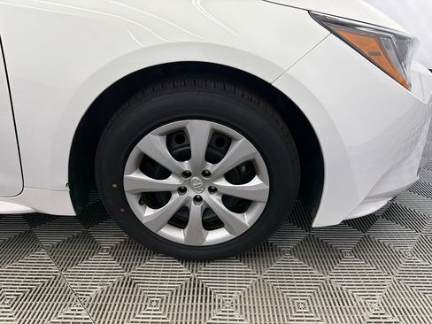 Used 2024 Toyota Corolla LE image 13