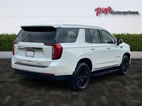 Used 2021 GMC Yukon SLT w/ SLT Premium Package image 9