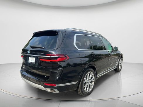 Used 2025 BMW X7 xDrive40i AWD/4WD image 6