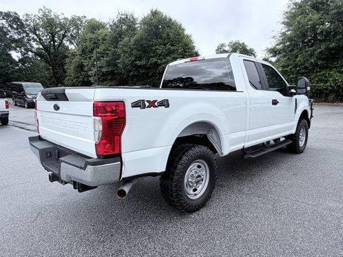 Used 2022 Ford F250 XL w/ Power Equipment Group AWD/4WD image 6