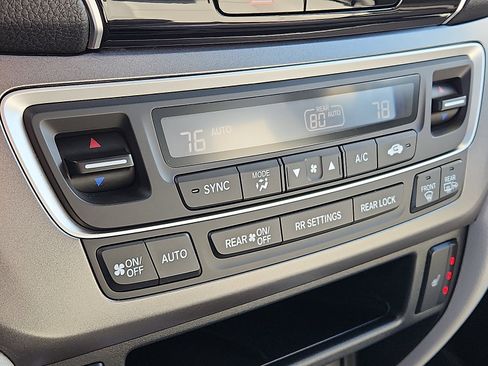 Used 2022 Honda Pilot Special Edition image 17