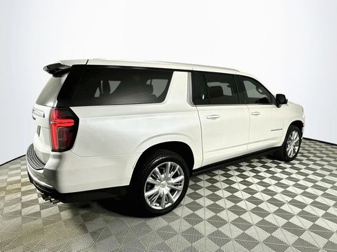 Used 2023 Chevrolet Suburban High Country AWD/4WD image 7