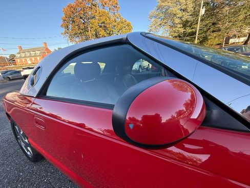 Used 2003 Ford Thunderbird Deluxe RWD image 10