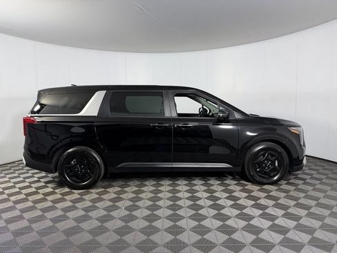 Used 2026 Kia Carnival FWD image 6