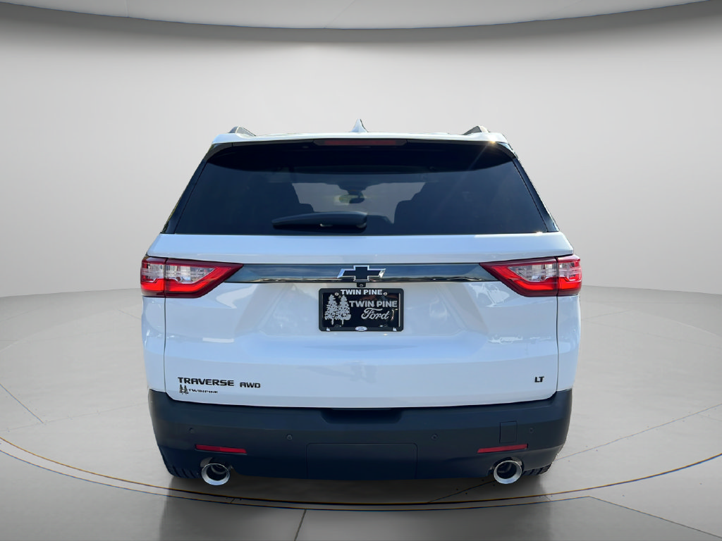 Used 2021 Chevrolet Traverse LT w/ LPO, Blackout Package AWD/4WD image 6