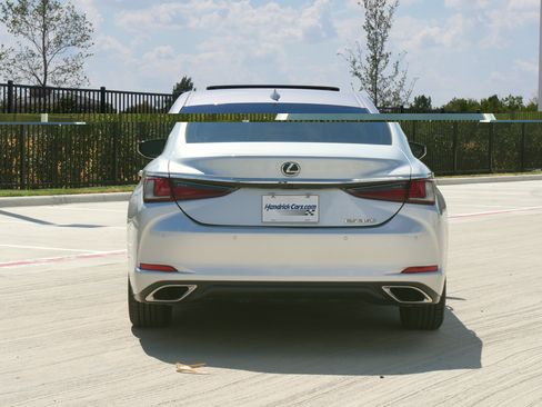 Used 2020 Lexus ES 350 w/ Premium Package FWD image 8