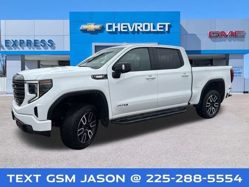 Used 2024 GMC Sierra 1500 AT4 w/ Technology Package AWD/4WD image 7