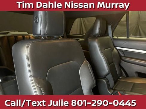 Used 2018 Ford Explorer XLT w/ Equipment Group 202A AWD/4WD image 19