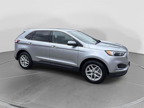 Used 2024 Ford Edge SEL AWD/4WD image 6