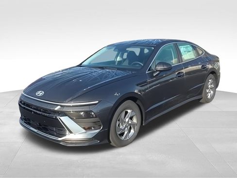 New 2026 Hyundai Sonata SE FWD image 4