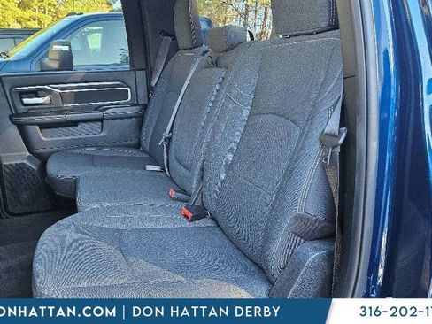 Used 2024 RAM 2500 Big Horn w/ Sport Appearance Package image 10