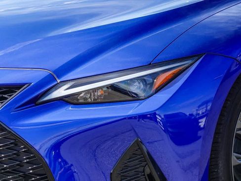 Used 2025 Lexus IS 300 F Sport image 8