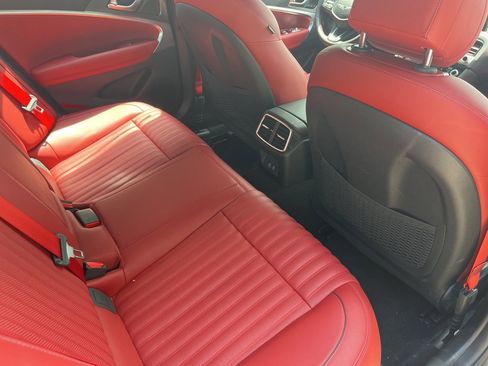 Used 2025 Genesis G70 3.3T Advanced image 13