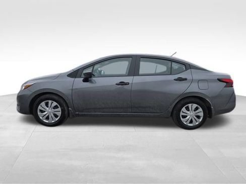 Used 2023 Nissan Versa S image 11