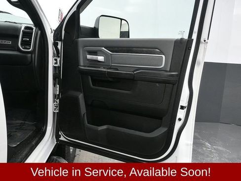 Used 2021 RAM 2500 Big Horn w/ Level 1 Equipment Group image 9