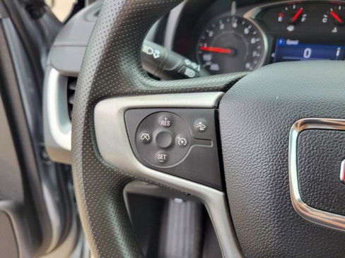 Used 2023 GMC Terrain SLE w/ Elevation Edition image 17
