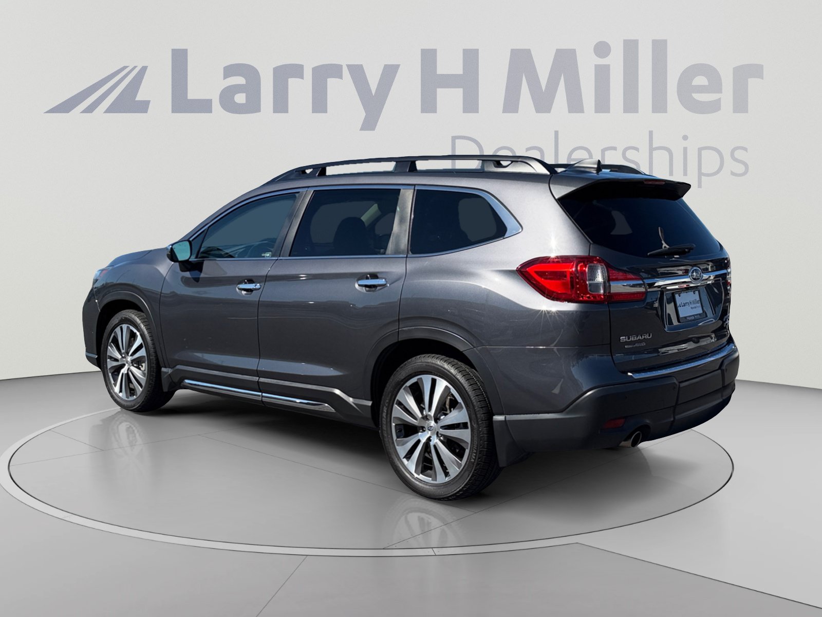 Used 2022 Subaru Ascent Touring w/ Popular Package #2A AWD/4WD image 3