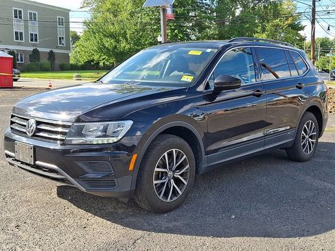 Used 2019 Volkswagen Tiguan SEL AWD/4WD image 3