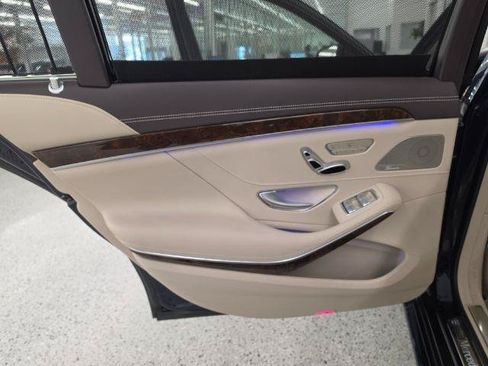 Used 2017 Mercedes-Benz S 550 4MATIC Sedan image 31