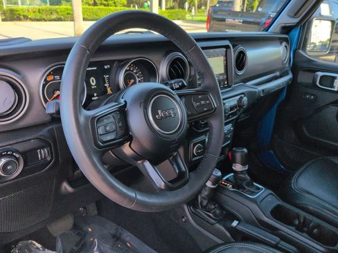 Used 2023 Jeep Wrangler Unlimited Sport w/ Xtreme 35 Tire Package AWD/4WD image 14