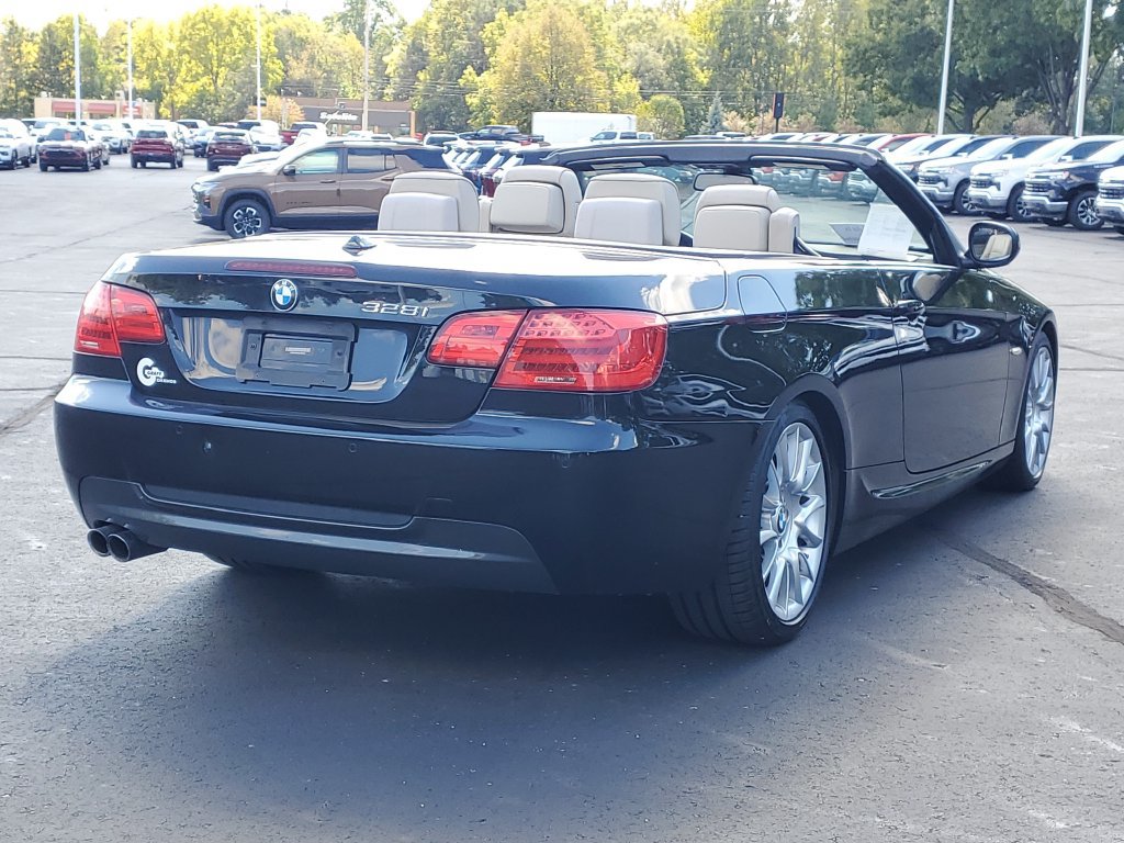 Used 2013 BMW 328i Convertible RWD image 34