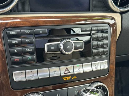 Used 2015 Mercedes-Benz SLK 350 image 19
