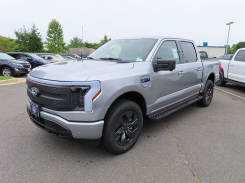 New 2025 Ford F150 Lightning Flash image 3