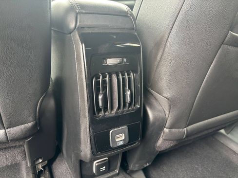 Used 2025 Jeep Compass Limited AWD/4WD image 19