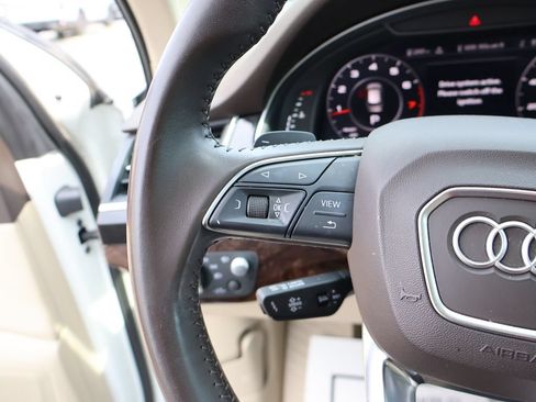 Used 2019 Audi Q7 3.0T Prestige w/ Prestige Package AWD/4WD image 37
