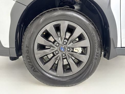 Used 2025 Subaru Outback Onyx Edition AWD/4WD image 31