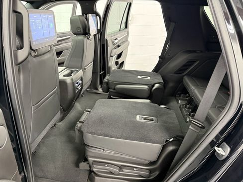 Used 2021 GMC Yukon Denali image 20