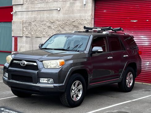 Used 2012 Toyota 4Runner SR5 w/ Convenience Pkg AWD/4WD image 6