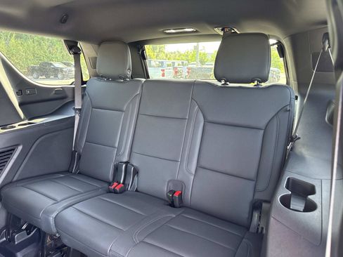 Used 2026 Chevrolet Tahoe Z71 AWD/4WD image 12