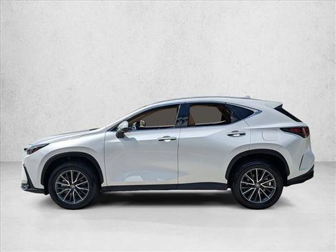 Used 2025 Lexus NX 250 FWD w/ Towing Package (2000 Lbs) image 5