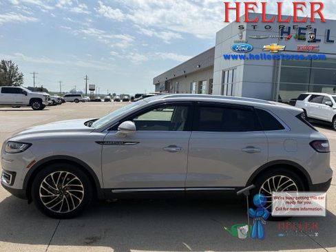 Used 2019 Lincoln Nautilus Reserve FWD image 1