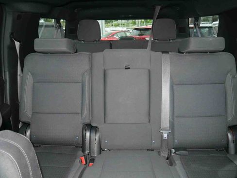 Used 2023 GMC Yukon XL SLE w/ Gmc Pro Safety Plus Package AWD/4WD image 34