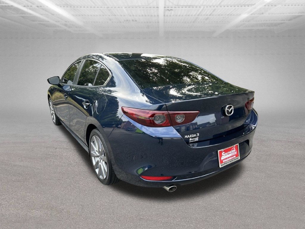 Used 2021 MAZDA MAZDA3 s FWD image 3