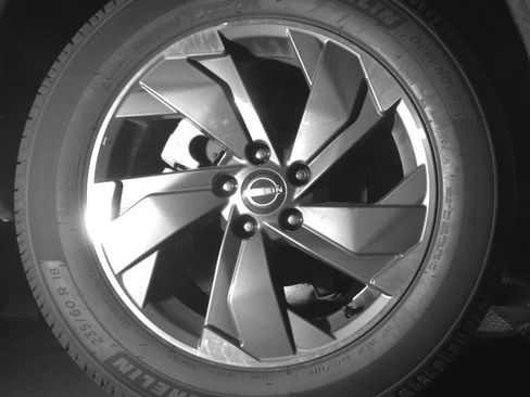 Used 2025 Nissan Rogue SV FWD image 15