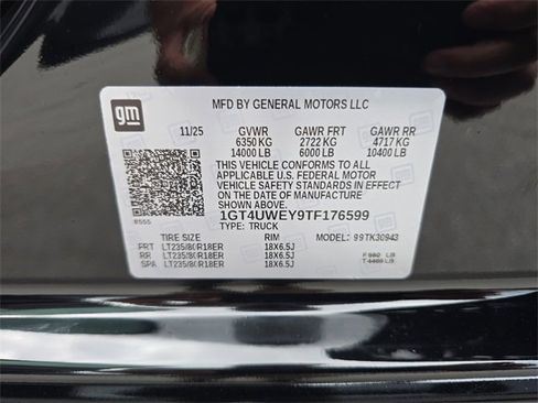 Certified 2026 GMC Sierra 3500 Denali w/ Denali Reserve Package image 33