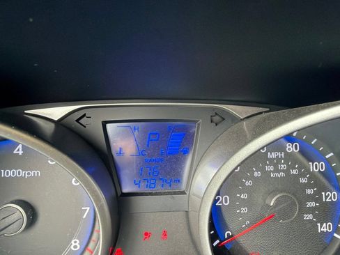 Used 2015 Hyundai Tucson SE AWD/4WD image 9