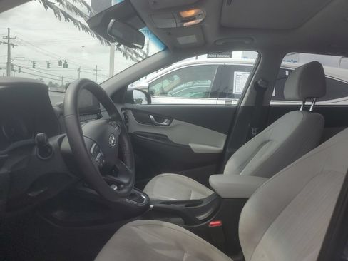 Used 2023 Hyundai Kona SEL w/ Convenience Package FWD image 8