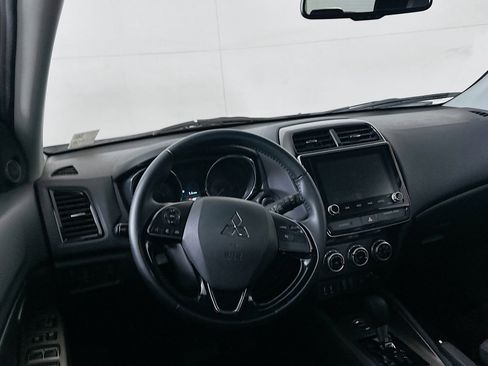 Used 2025 Mitsubishi Outlander Sport SE image 18