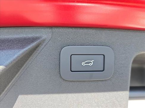 Used 2025 Land Rover Discovery Sport S AWD/4WD image 13