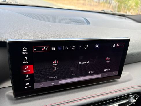 Used 2024 Dodge Hornet R/T image 6