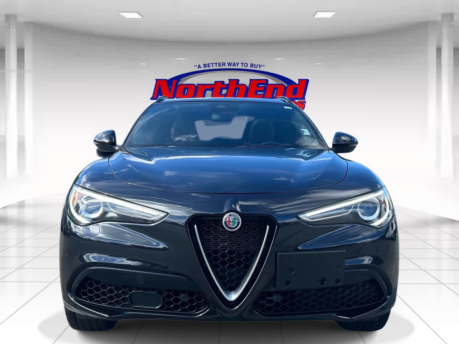 Used 2023 Alfa Romeo Stelvio Ti AWD/4WD image 8