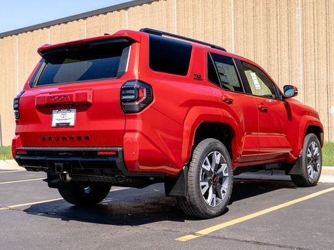 New 2026 Toyota 4Runner TRD Sport AWD/4WD image 9
