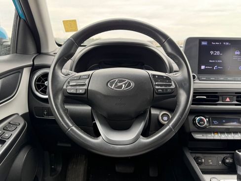 Used 2022 Hyundai Kona SEL w/ Convenience Package image 18